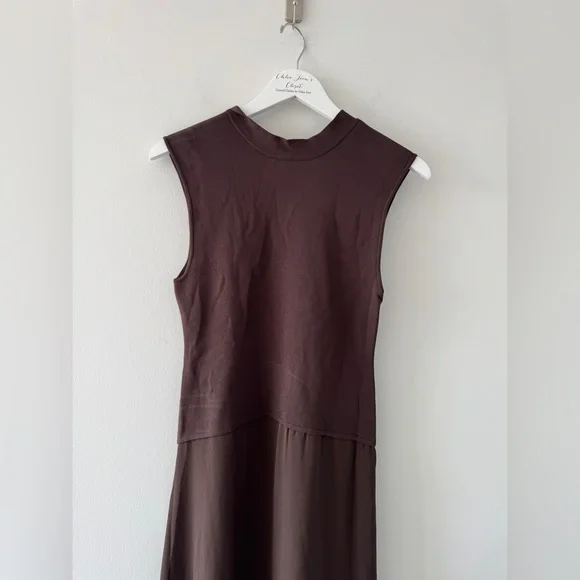 ASTR THE LABEL High Neck Tie Back Brown Midi Dress M - Picture 6 of 6